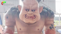 Raksasa pemburu animatronik.