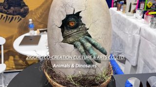 Tampilan Telur Dinosaurus Bayi Interaktif yang Realistis