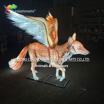 Patung Rubah Bercahaya Besar Lampu Lampu Berbulu Kuning & Sayap Putih